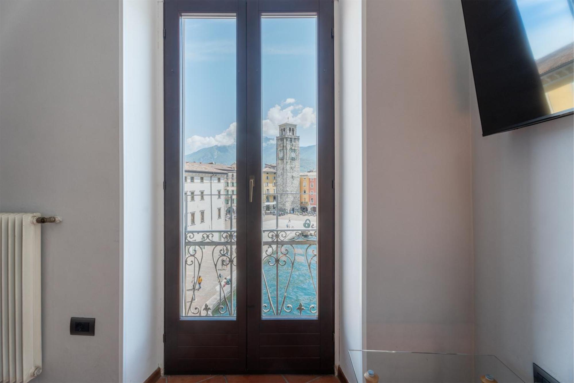 Casa La Torre, The View On The Lake Riva del Garda Eksteriør billede